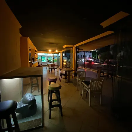 Hotel Arti Butik *