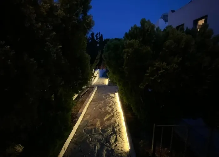 Arti Butik Отель *